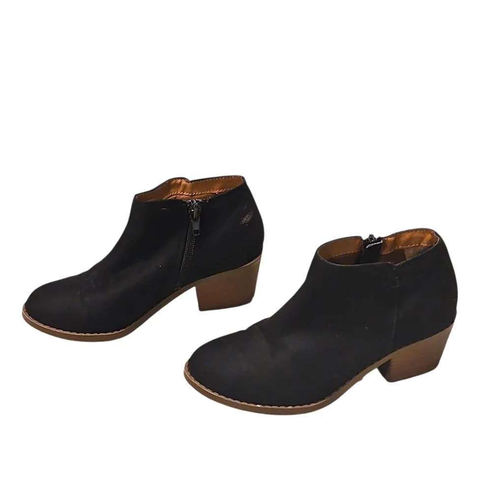 Soda Black Ankle Boots